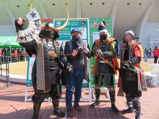 开云体育app-隔壁家的低级别联赛:日本J3联赛开幕 战国Cosplay