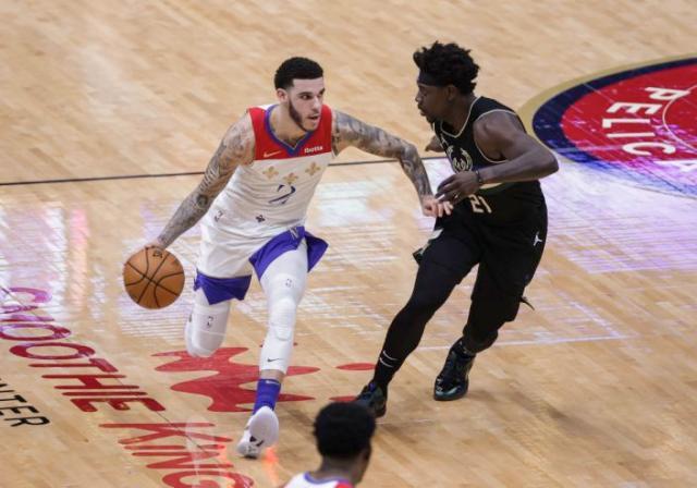 开云体育app-单场命中7记三分！鲍尔用强势表现回应交易流言